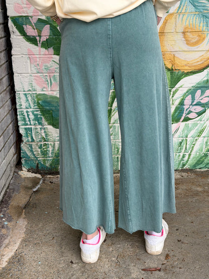 EB40128 Easel Faded Teal Wash Terry Ginny Pant