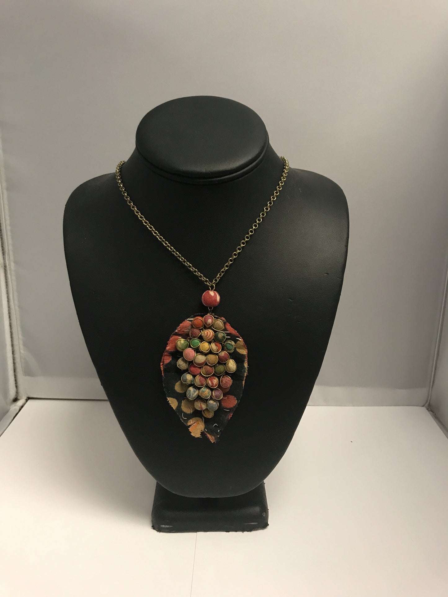 N5014 Aasha Necklace Leaf Pendant