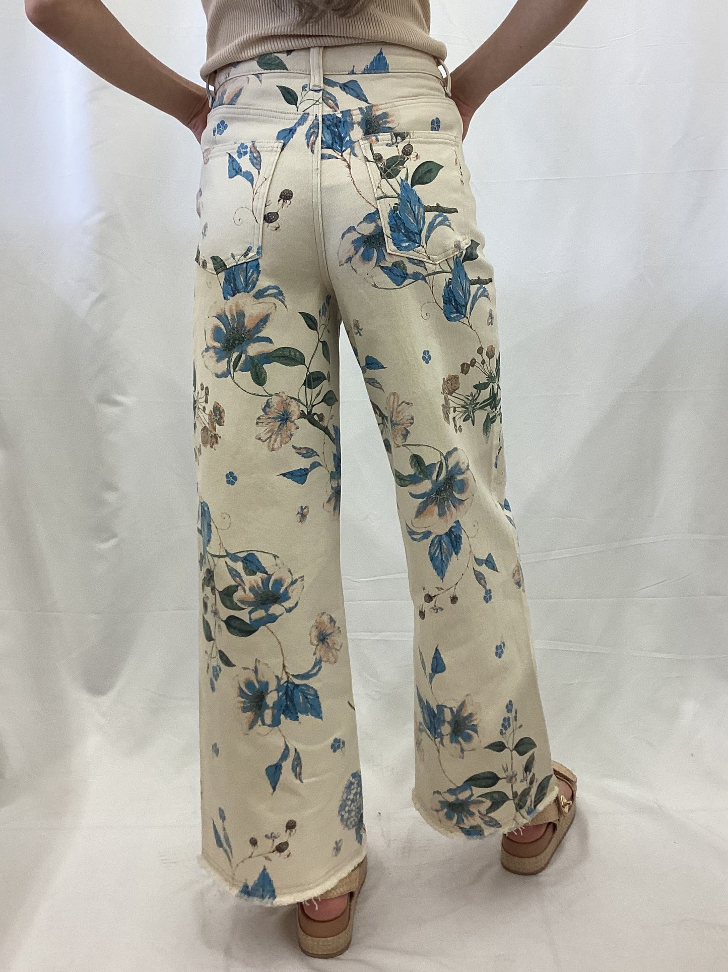 EB41372F Easel Flower Print Stretch Denim Pants