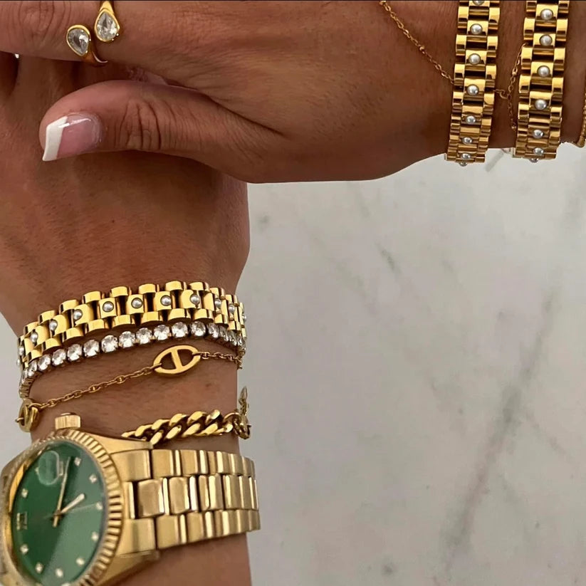 400028 Chansutt Pearls Pearl Gold Watch Band Bracelet 7in Water Resistant 18K Plated Stainless Steel 0
