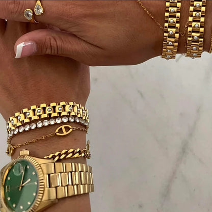 400028 Chansutt Pearls Pearl Gold Watch Band Bracelet 7in Water Resistant 18K Plated Stainless Steel 0