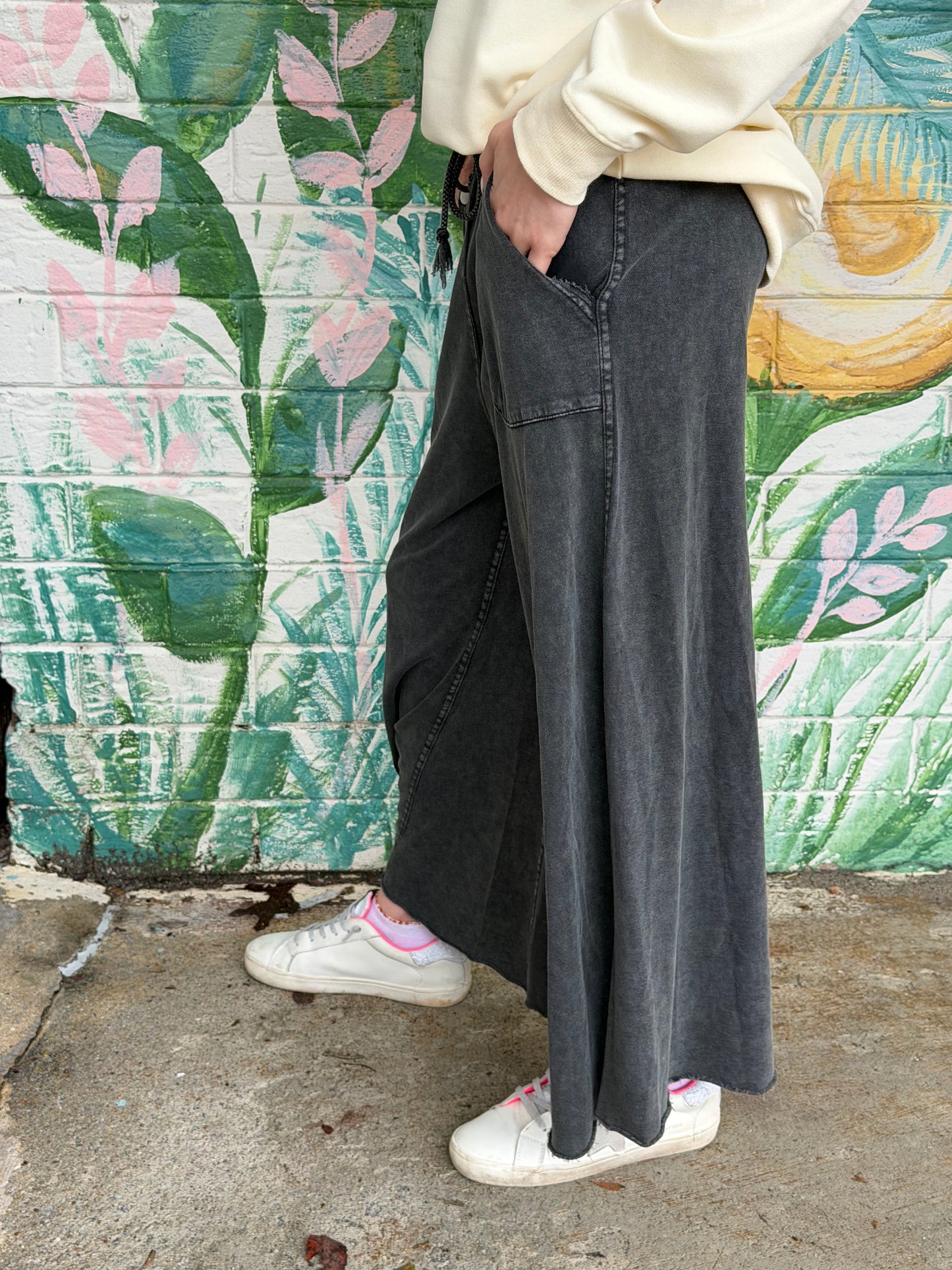 EB40128 Easel Black Washed Terry Knit Wide Leg Ginny Pant