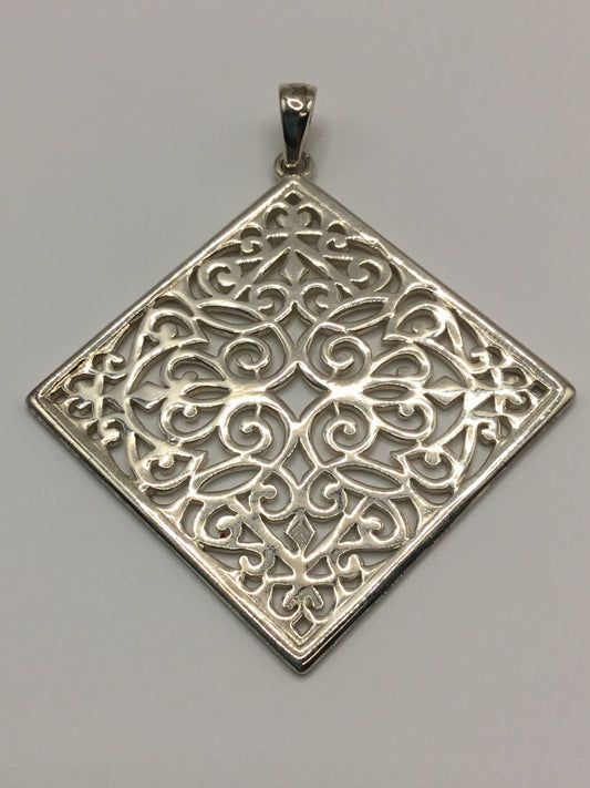 740 DER P181 Southern Gates Sterling Silver Pendant 0