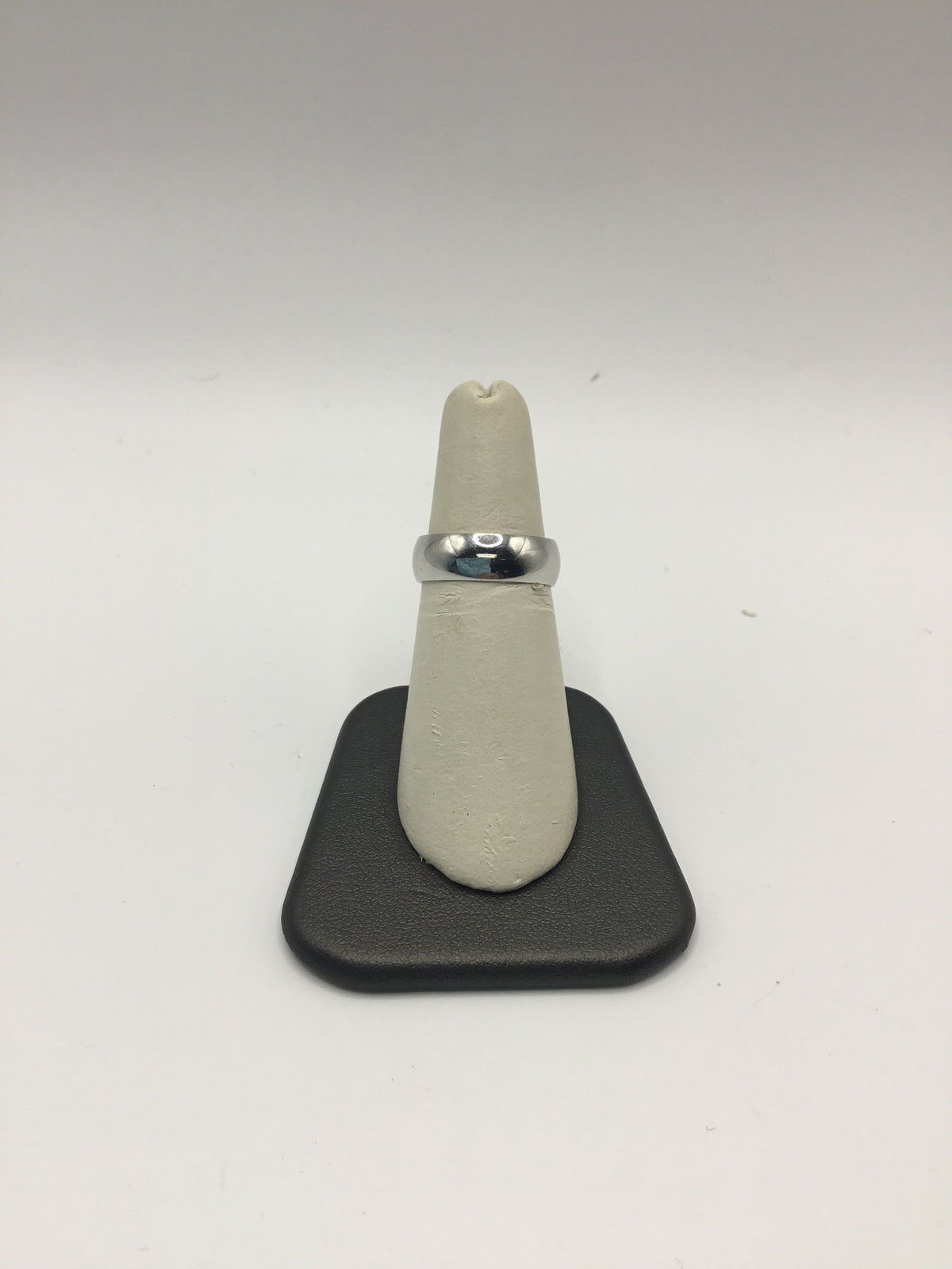 PRMT600LCFW White Gold, 6MM, comfort-fit gent's band