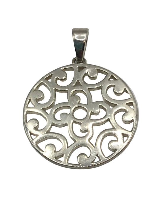 740 DER P198 Southern Gates Sterling Silver Ornate Dangle Pendant 0