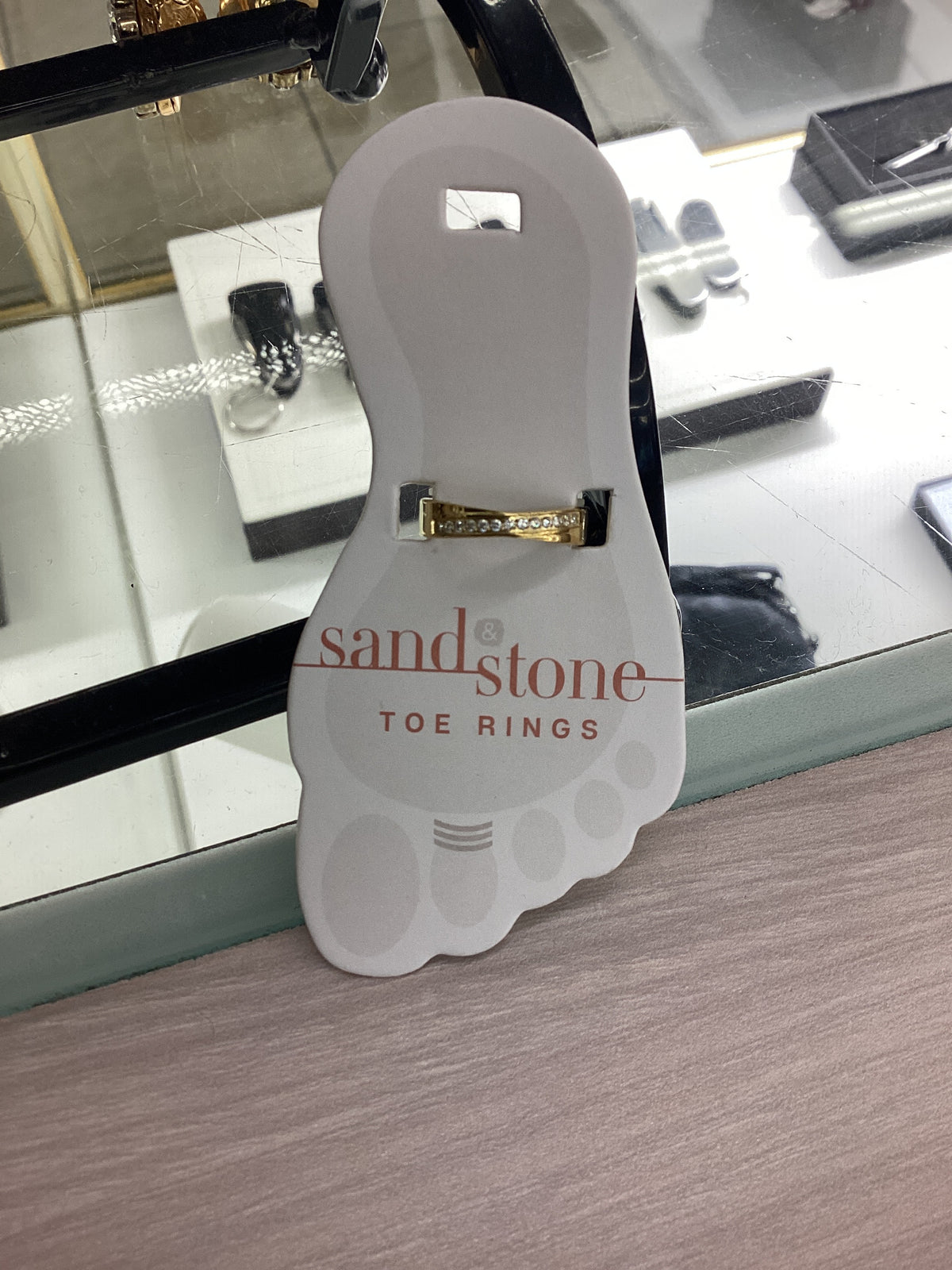 Sand And Stone Toe Rings - Gold Tone 0