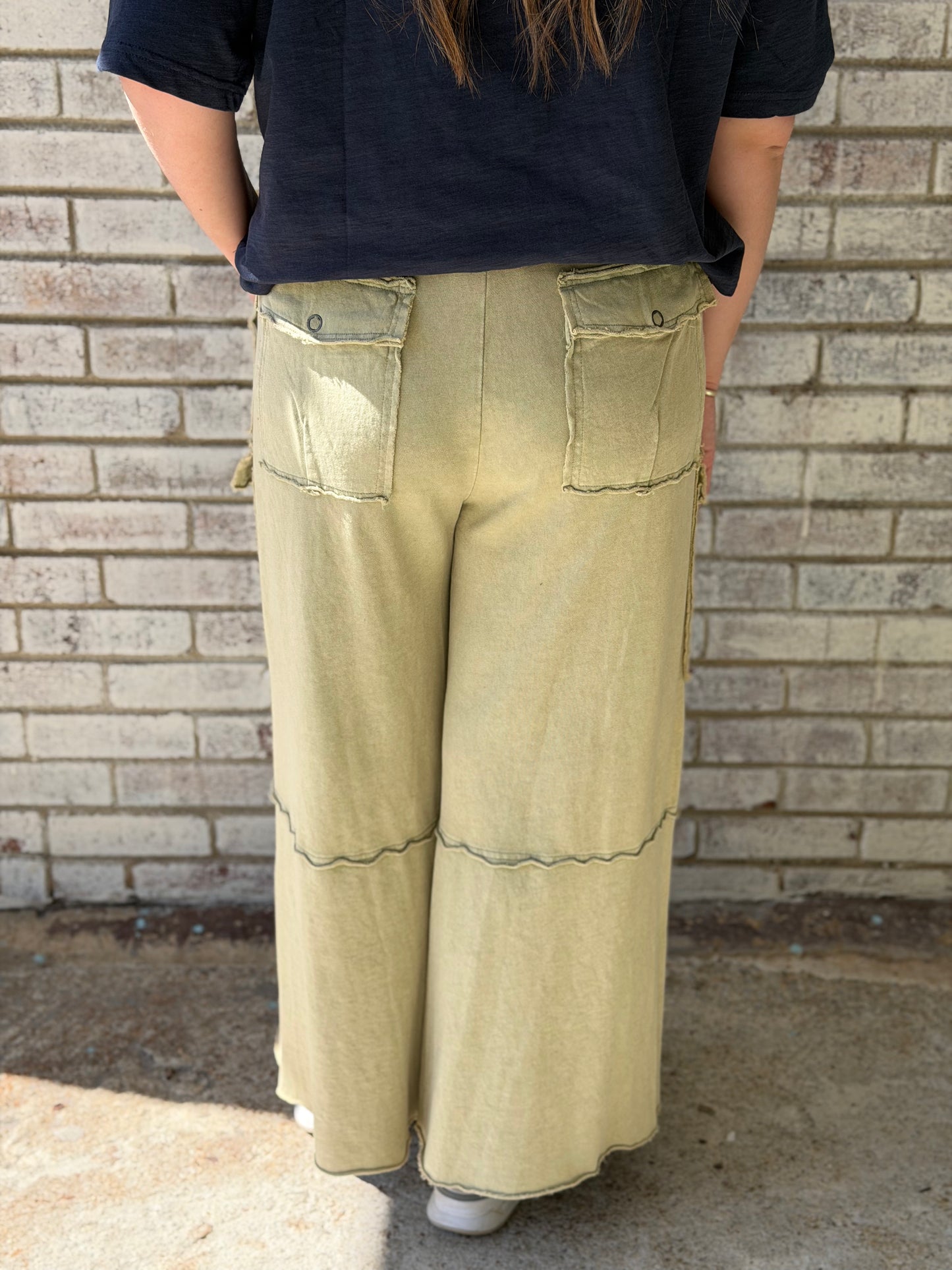 EB40795 Easel Faded Olive Wide Leg Ginny Pant