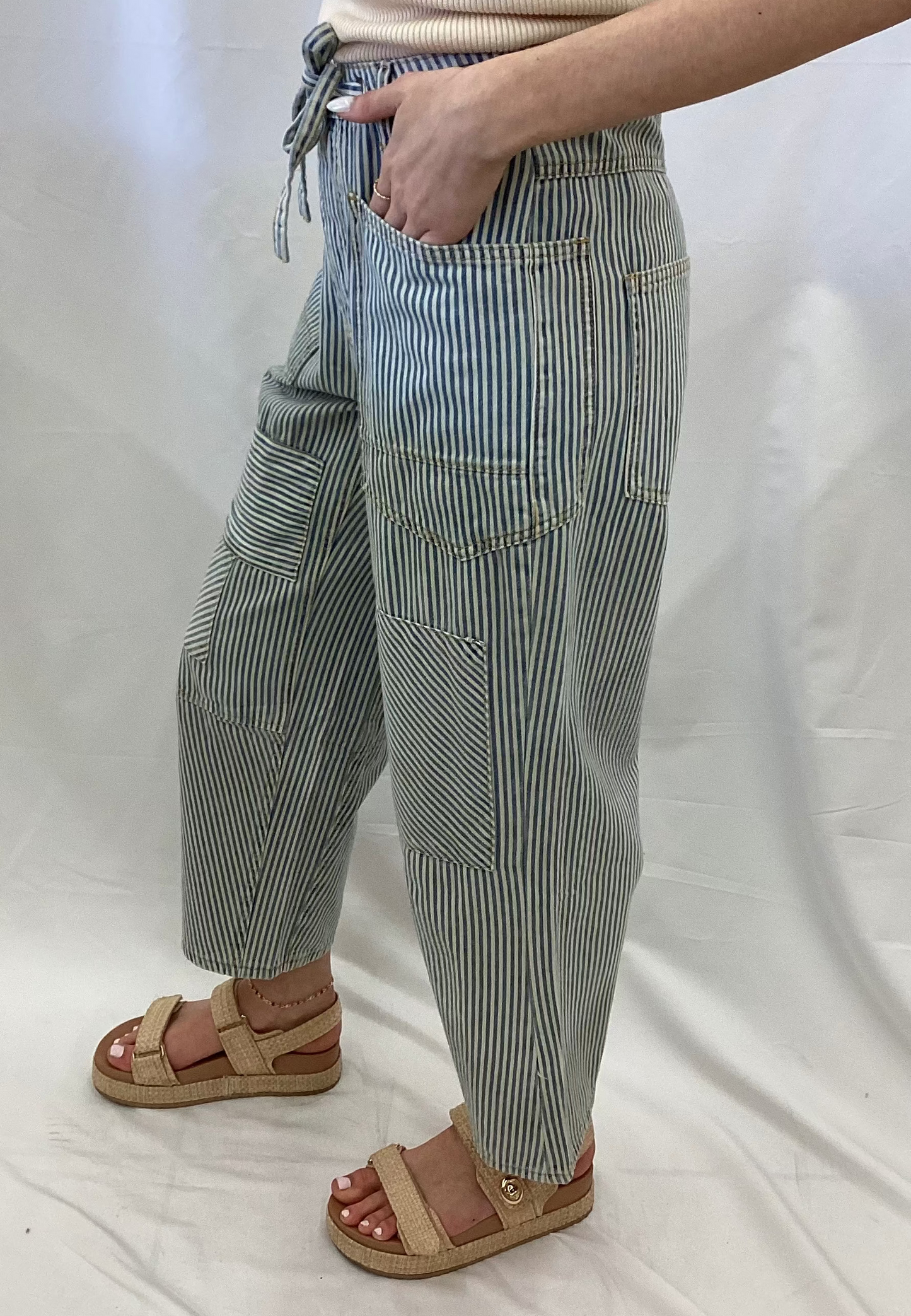 EB56216 Easel Blue/Off White Striped Washed Pant