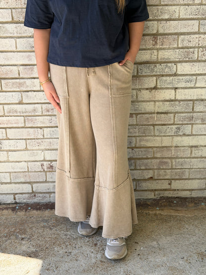 EB90145 Easel Light Mocha Textured Wide Leg Ginny Pant