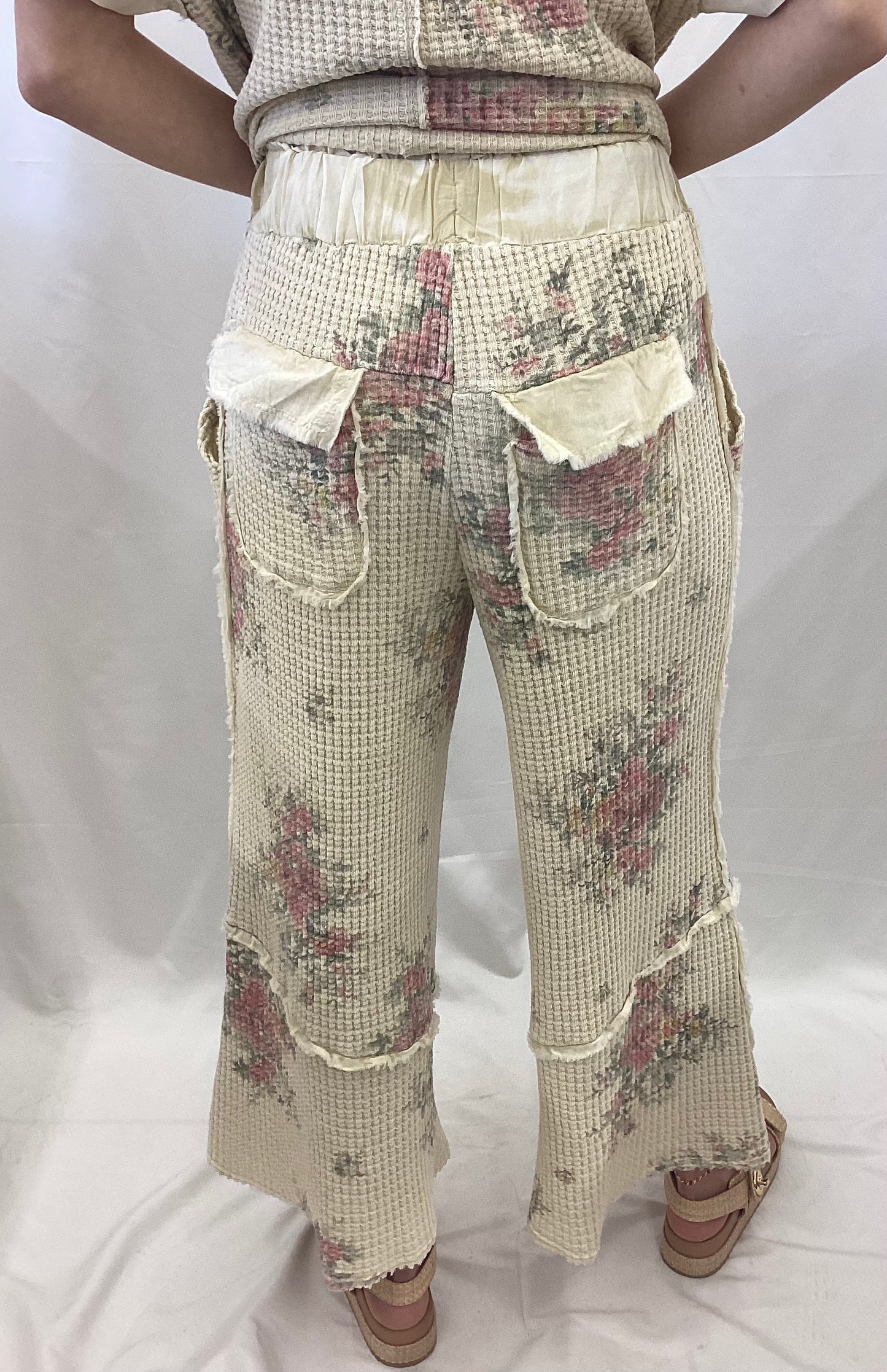 EB90221 Easel Natural Floral Print Wash Waffle Pant
