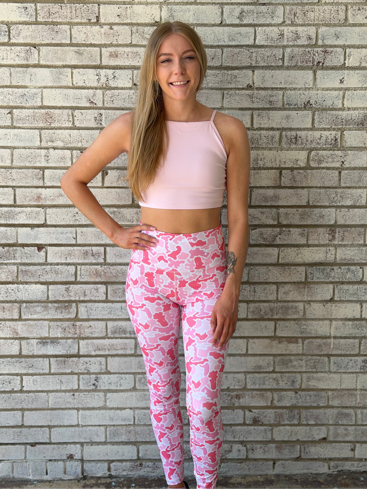 0126-LEG-FULL-PNKCM Simply Southern Women's Full Length Leggings Pink Camo UPF 50