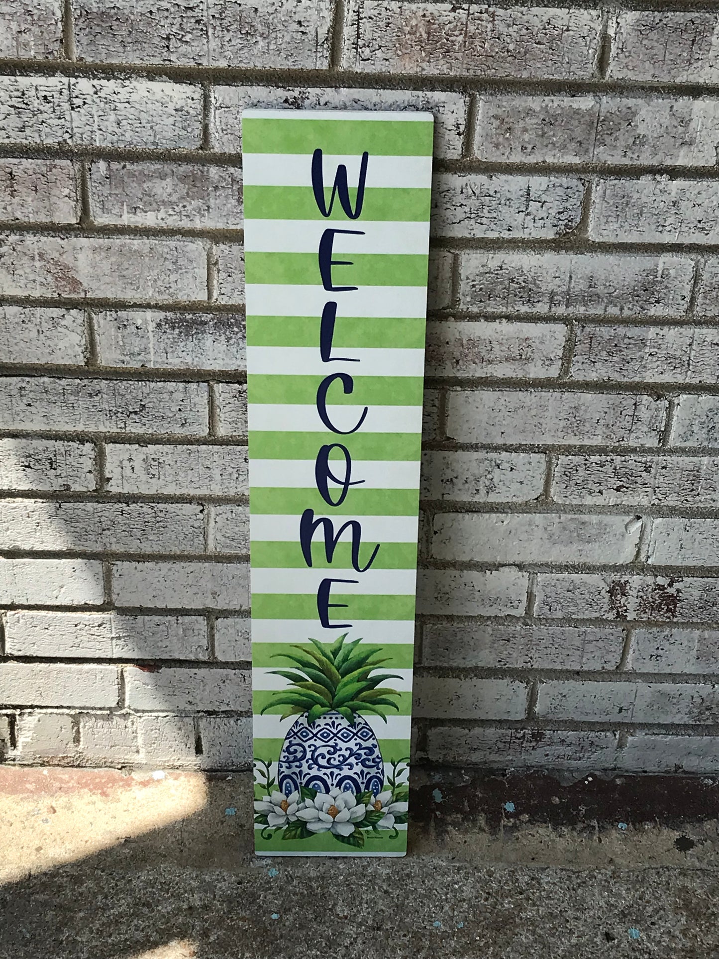 4570YE Custom Decor Yard Expressions Pineapple Magnolia
