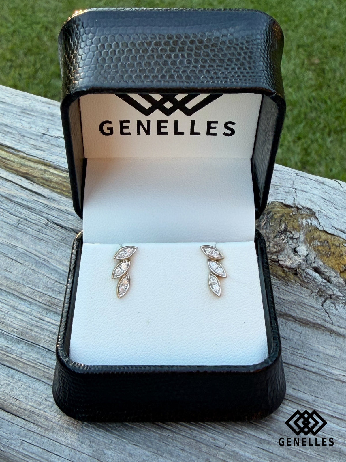 B-ER-019358 10K Yellow Gold .20CTTW Natural Diamond Leaf Stud Earrings 0