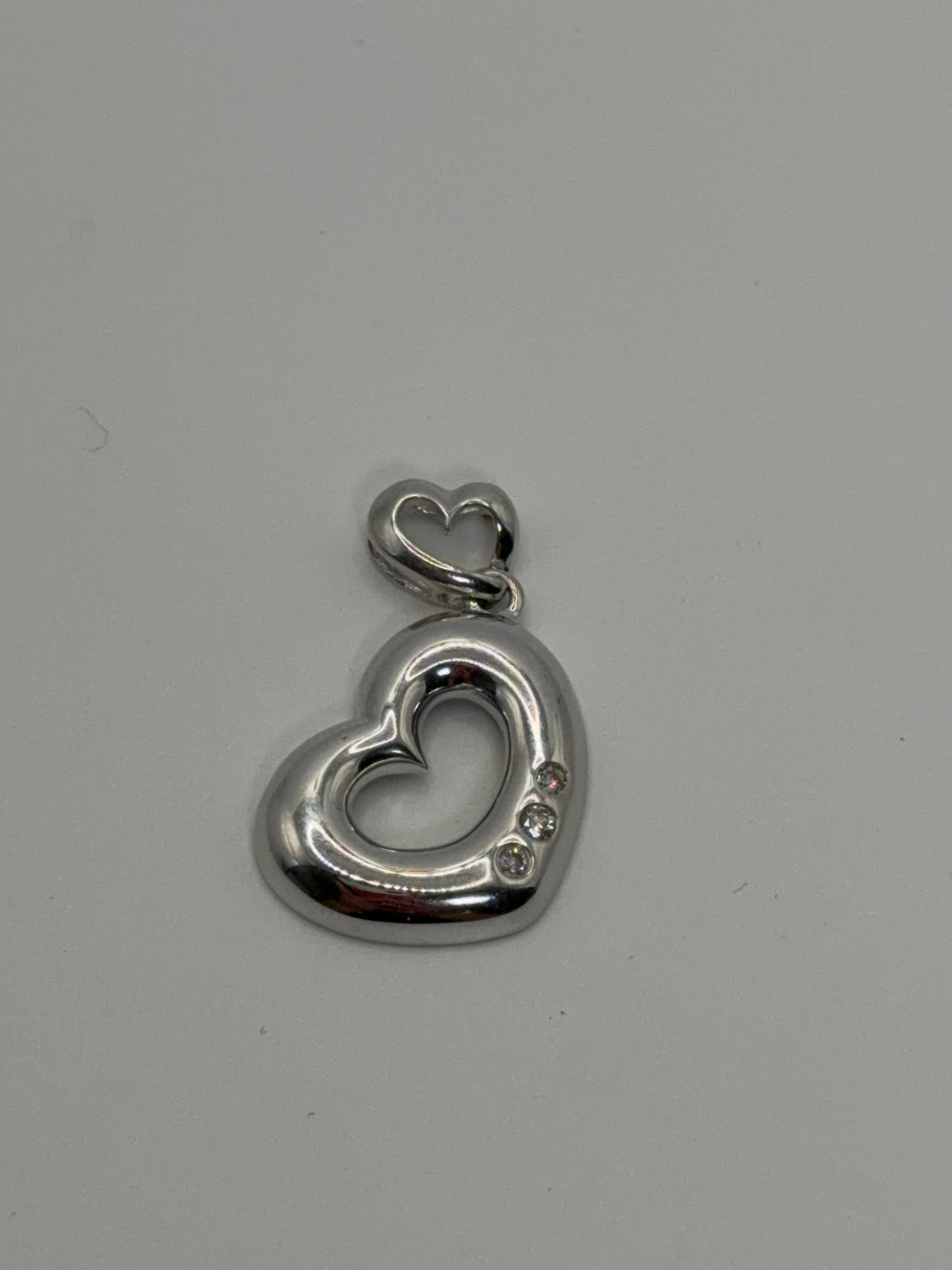 PEN3509/LSS Sterling Silver .05Ct Burnish Bubble Heart Natural Diamond Pendant
