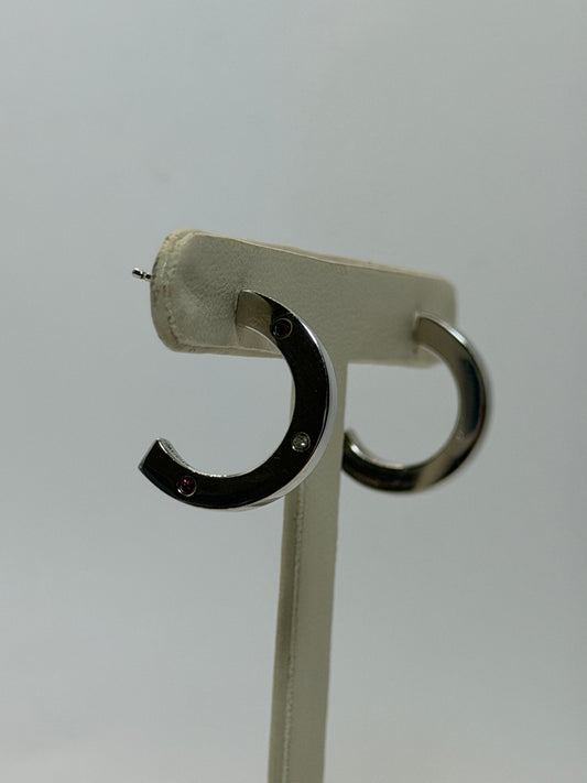 Hot Diamonds Sterling Silver and Natural Diamonds on Outer Side