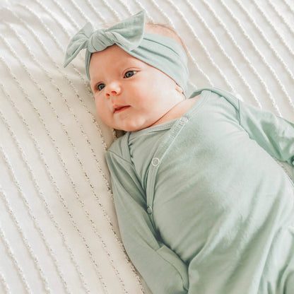 G1-7REH-1ZVW Copper Pearl Briar Newborn Knotted Gown