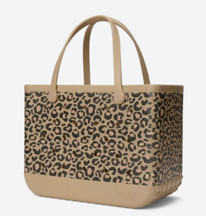 10112015-1322-OS Bogg Original Leopard Bogg Bag Camel/Hot Cocoa 0