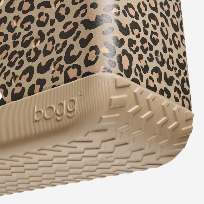10112015-1322-OS Bogg Original Leopard Bogg Bag Camel/Hot Cocoa 0