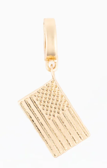 78431 Michelle McDowell Charm Sophie Flag 0