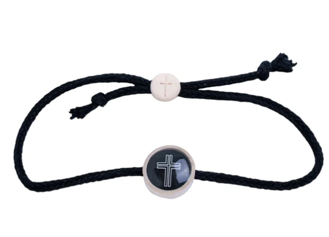 100-476 Tap to Pray Survivor Series Bracelet - Onyx + Cross 0