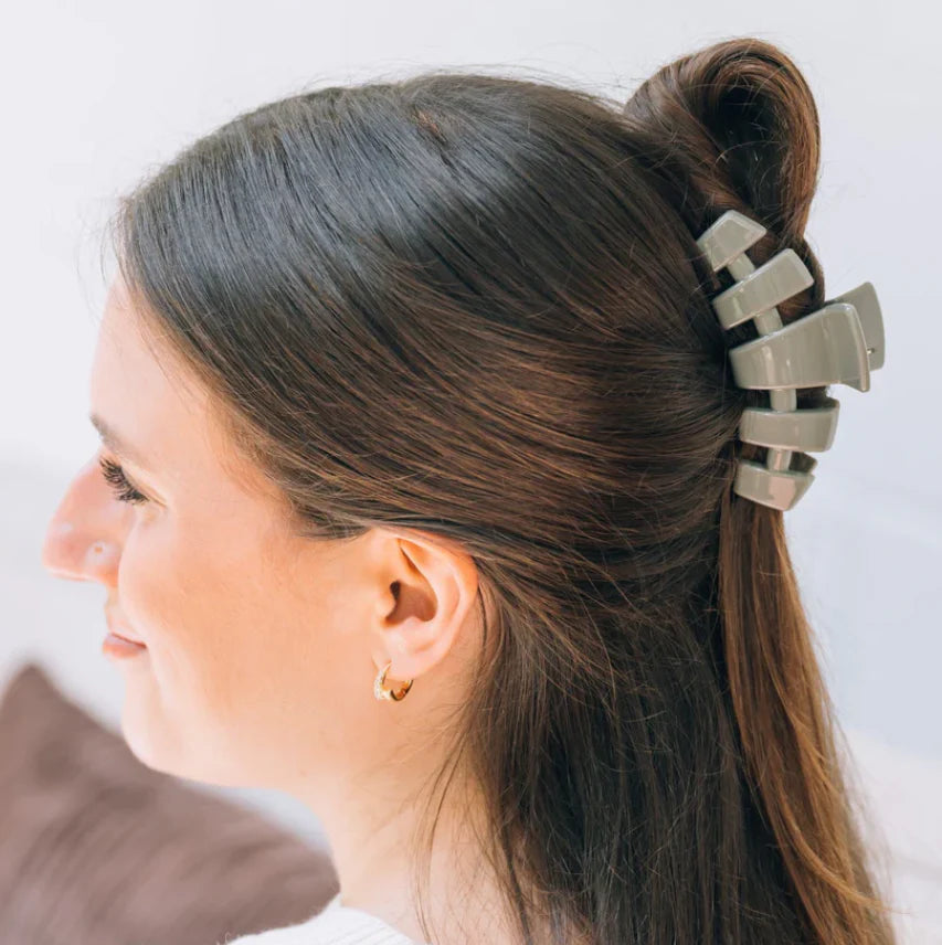 TT-CM01-147 TELETIES Classic Hair Clip Medium Sage It Ain't So