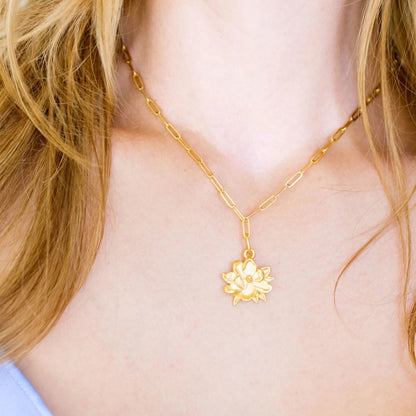 Susan Shaw Gold Magnolia Paperclip Necklace