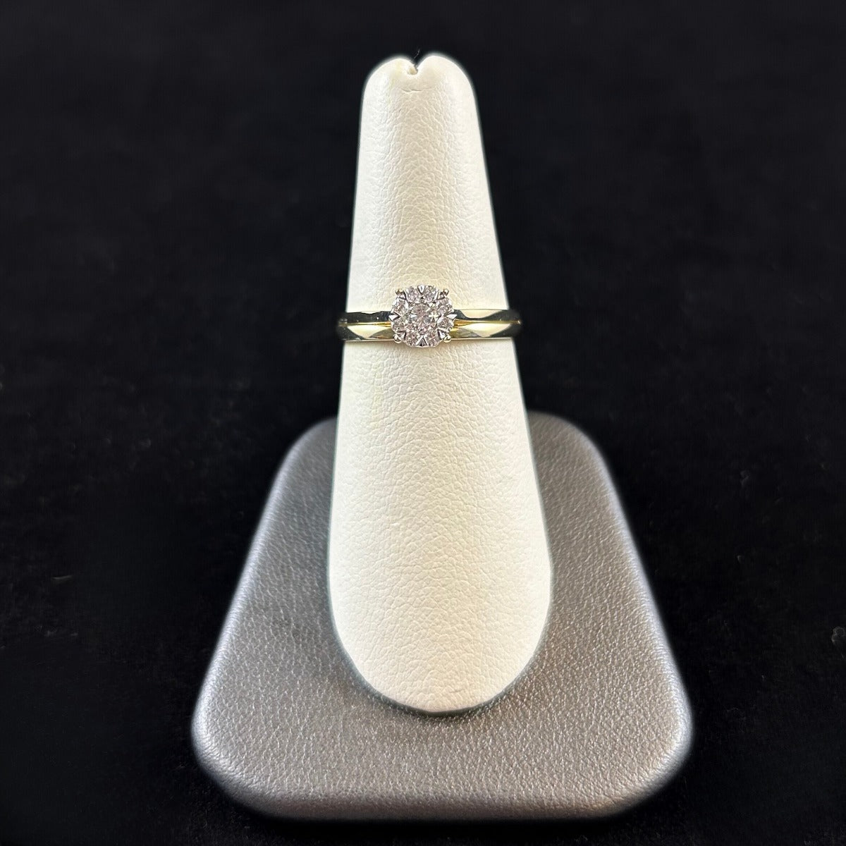 10K Yellow Gold .25CTTW Cluster Diamond Wedding Set - Size 7