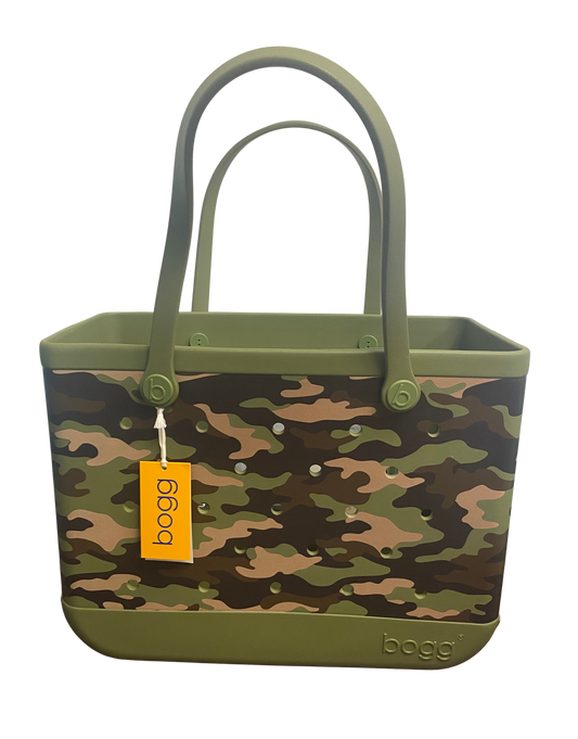 10112006-0422-OS Original Camo Bogg Bag Olive 0