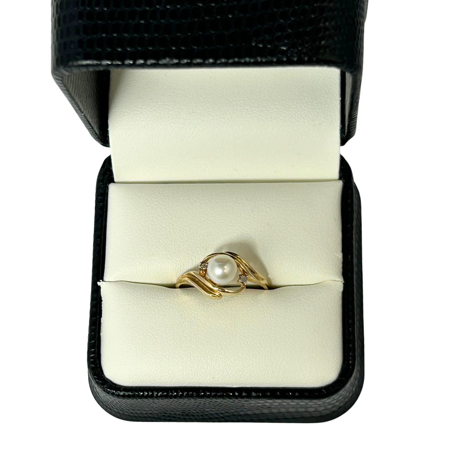U 10K PEARL RING 10K Yellow Gold Pearl Ring