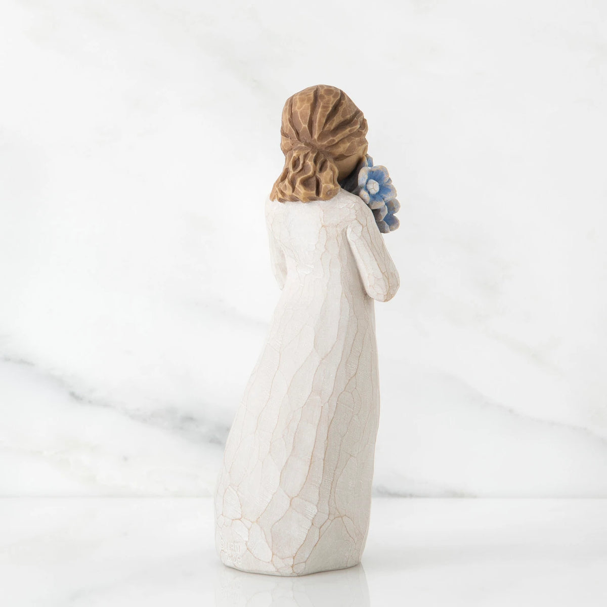 26454 Willow Tree Forget-me-not sculpted figure by Susan Lordi 0