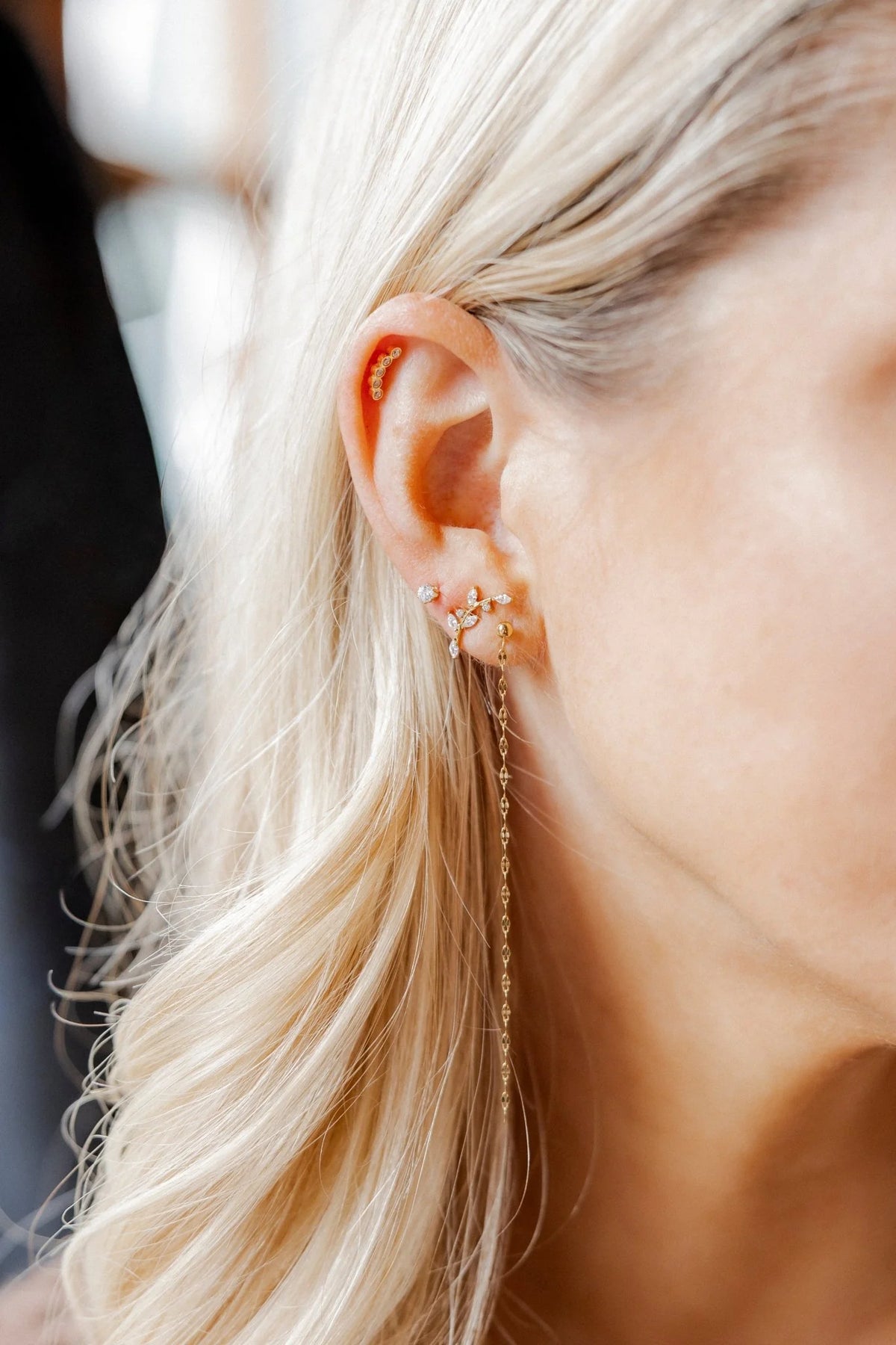 LINNY4319 Screwback Stud Earrings - Devin Duster Gold Flatback 0