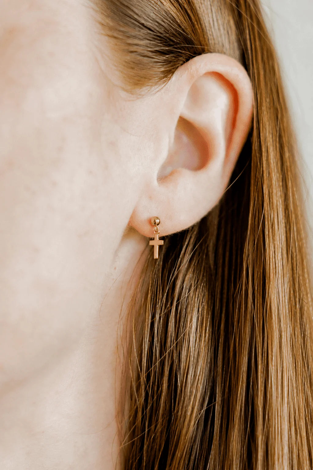 LINNY4496 Screwback Stud Earrings - Millie Cross Gold Flatback 0