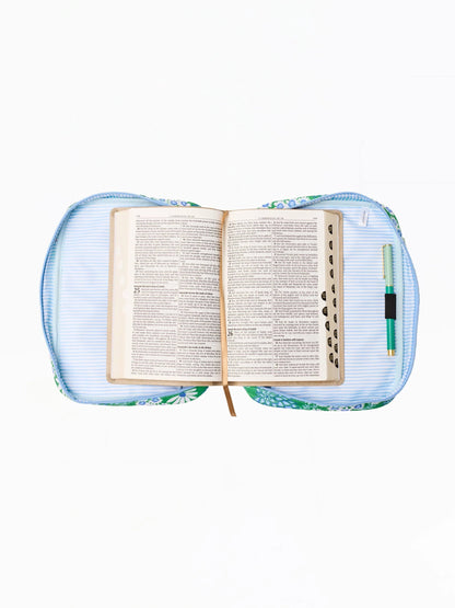 72606 Mary Square Bible Cover Daisy Chain Green