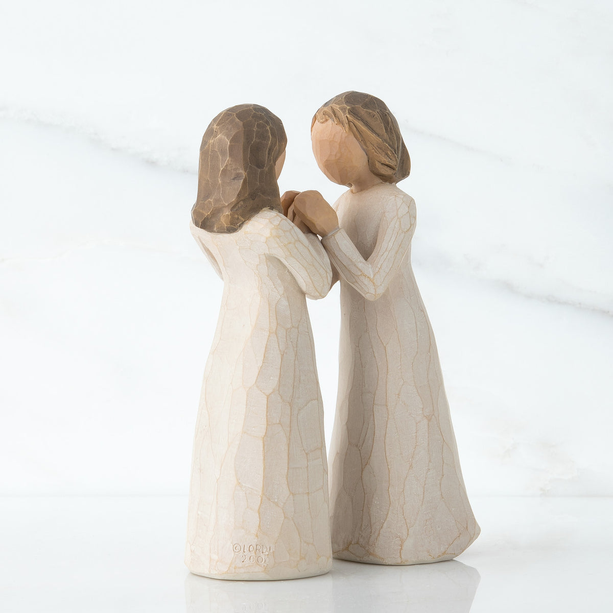 26023 Willow Tree Sisters By Heart 0