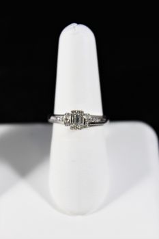 Ladies 14K White Gold Straight Baguette & Round Diamond Ring - 3/8Ct - Size 7