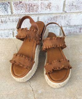 Center Of Attention Sandals - New Tan