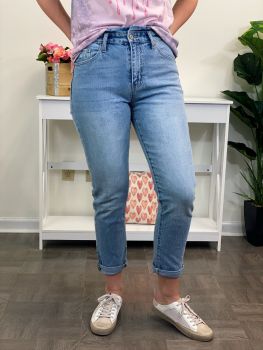 Endless Opportunities High Rise Mom Jeans - Light Wash